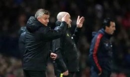 上麦爆料穆哥视频大全,揭秘上麦爆料的精彩瞬间