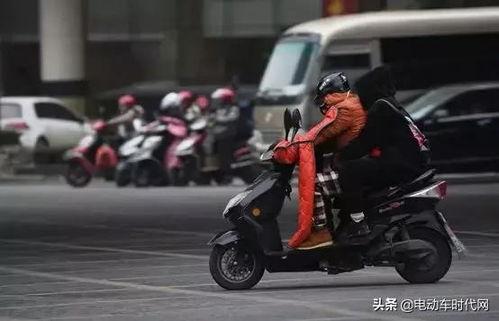 娱乐吃瓜酱电动车,引领绿色出行新风尚